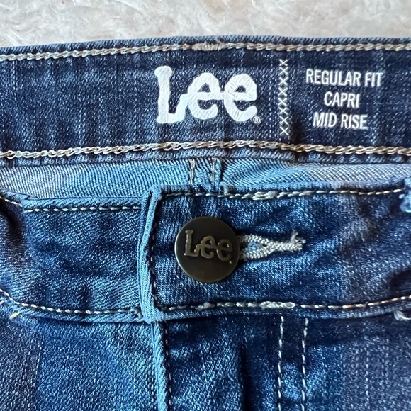 LEE regular fit denim capris mid rise - Picture 3 of 9